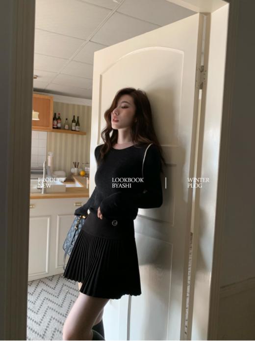 🍂🍂【岚可可撞色弹力圆领针织打底】✅、精致有设计感的单品穿搭，🔺配色都很绝，🌈不论是单穿还是叠搭外套都很有腔调！ 商品图2