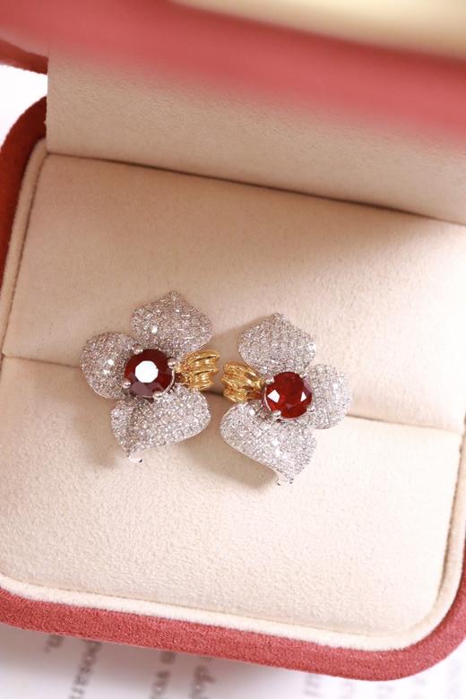 1.63ct 红宝石耳钉 商品图1