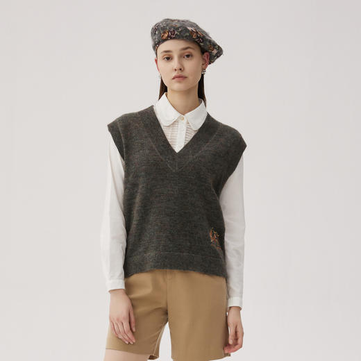 谜底针织背心马夹女2024秋新品文艺风百搭宽松毛衣马甲243MZ1328 商品图0