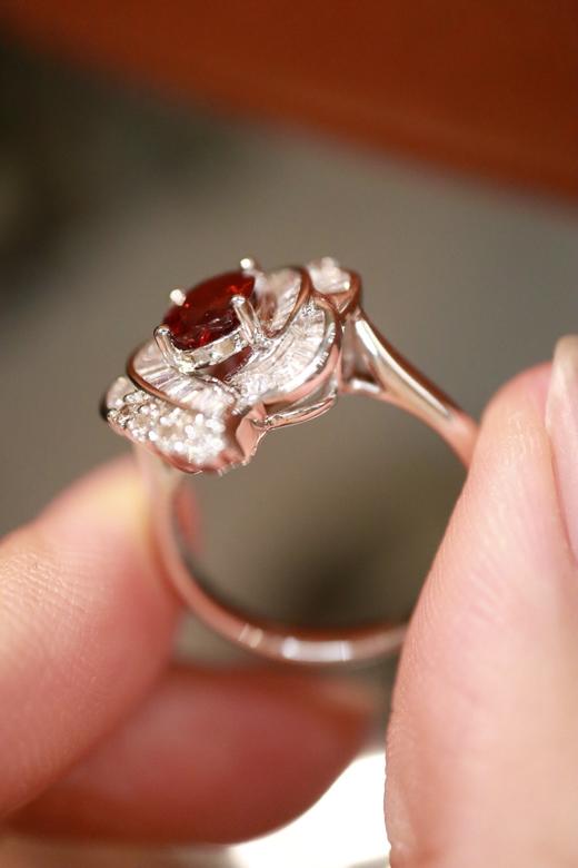 1.05ct 红宝石戒指 商品图1