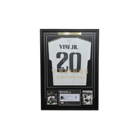 收藏系列 维尼修斯 皇马队20号 22-23款 亲笔签名球衣