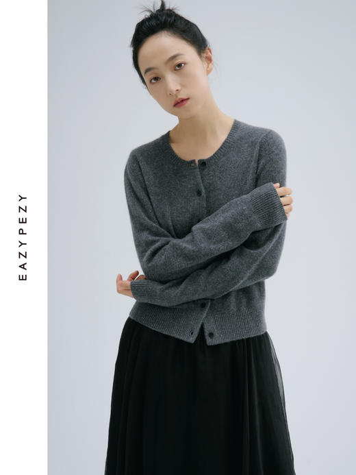 24AW 圆领经典羊绒小开衫 商品图1