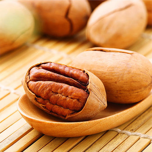 百草味 一桶天下坚果零食组合 2204g【鲜享3.0】 商品图1