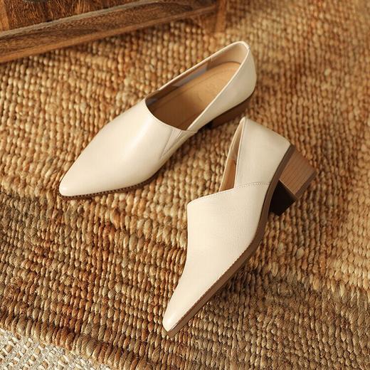 【预售5天】粗跟尖头深口单鞋，羊皮欧韩简约复古中跟鞋LG&2535-75 商品图4