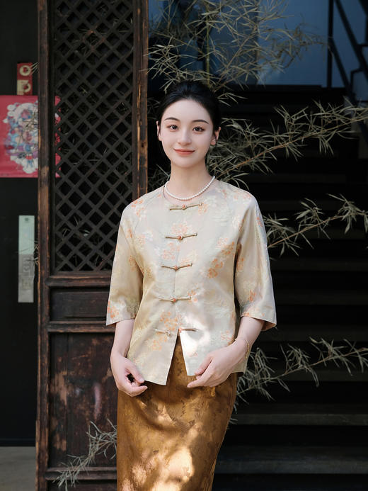 盛唐婧 |真丝异色罗梅花三弄上衣 商品图0