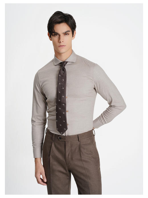 callisto“绒”系列卡其色桑蚕丝磨毛混纺长袖衬衫 商品图4