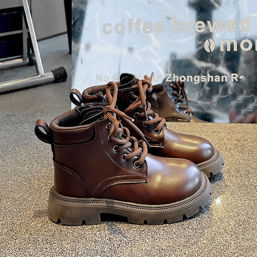 【英伦风格，时尚百搭】秋冬新款宝宝学步鞋 靴子侧拉链皮面小童短靴 英伦风儿童马丁靴-QQ 商品图2