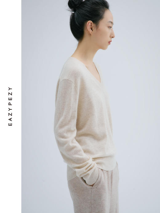 24AW 吉赛尔经典V领羊绒衫 商品图1