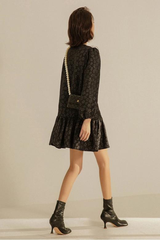 Stay2Weeks 设计感提花荷叶边连衣裙 13537 商品图4