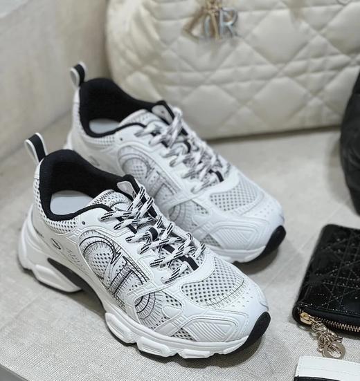   重磅渠道  CD老爹运动鞋  黑白配 5cm增高超轻厚底休闲鞋 商品图1