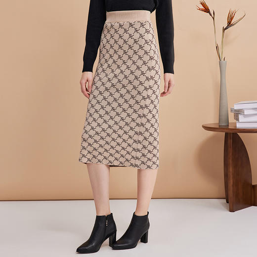 EITIE爱特爱气质优雅通勤百搭时尚高腰包臀a字针织半身裙24春新款A2401303 商品图6
