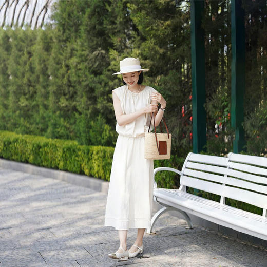 LPIUTY法式高级无袖套装上衣B08ZJ-680713-1 半裙B08ZJ-680713-2（下单3-7天发货） 商品图1