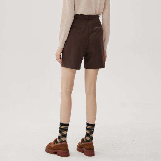 谜底短裤女士2024秋季新品通勤风简约时尚靴裤直筒裤子243MK1094 商品图2