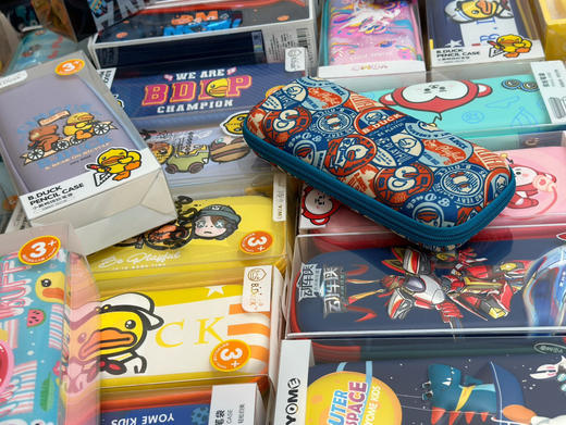 开学季清仓！39.9到手2个❗ 【正版香港芝麻街联名YOME和B.Duck限量款文具盒】款式多多 款式随机发哦 商品图8