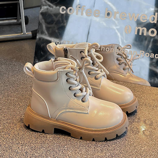 【英伦风格，时尚百搭】秋冬新款宝宝学步鞋 靴子侧拉链皮面小童短靴 英伦风儿童马丁靴-QQ 商品图7