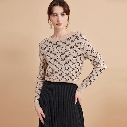 EITIE爱特爱时尚休闲圆领印花通勤显瘦短款套头针织衫毛衣24新款A2401301 商品图3