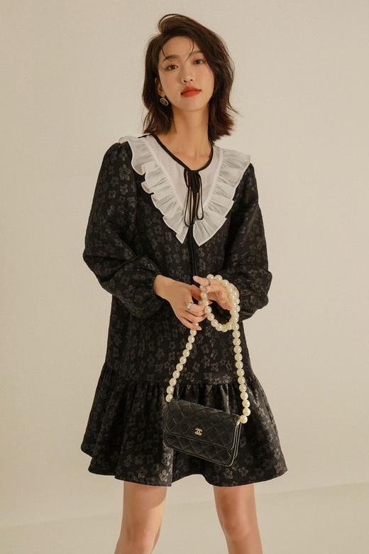 Stay2Weeks 设计感提花荷叶边连衣裙 13537 商品图7