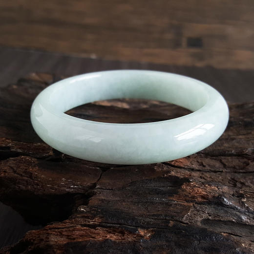 【天然正品】天然细腻无杂裂糯种浅绿色58.5号翡翠手镯200824XY05 商品图3