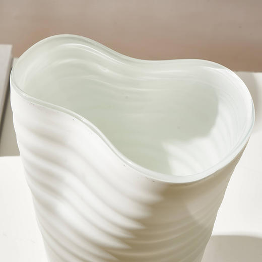 创意大口手工哑光直筒玻璃透明花瓶居家客厅电视柜酒店软装装饰瓶 商品图5