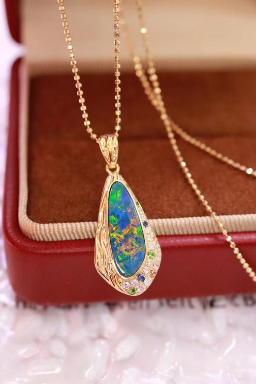 2.74ct 欧泊项链 商品图1