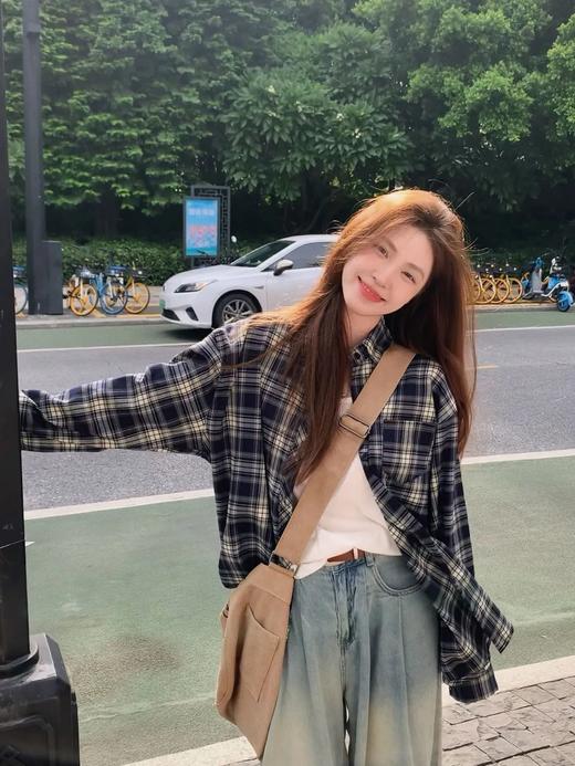 ✨初秋仙气白月光~独家定制版本❗【博主同款治愈藏青蓝格纹衬衫】格子控必入👉一眼就沦陷❗面料好质感~恰到好处的飘逸感🎈温柔韩系风yyds❗最 商品图1