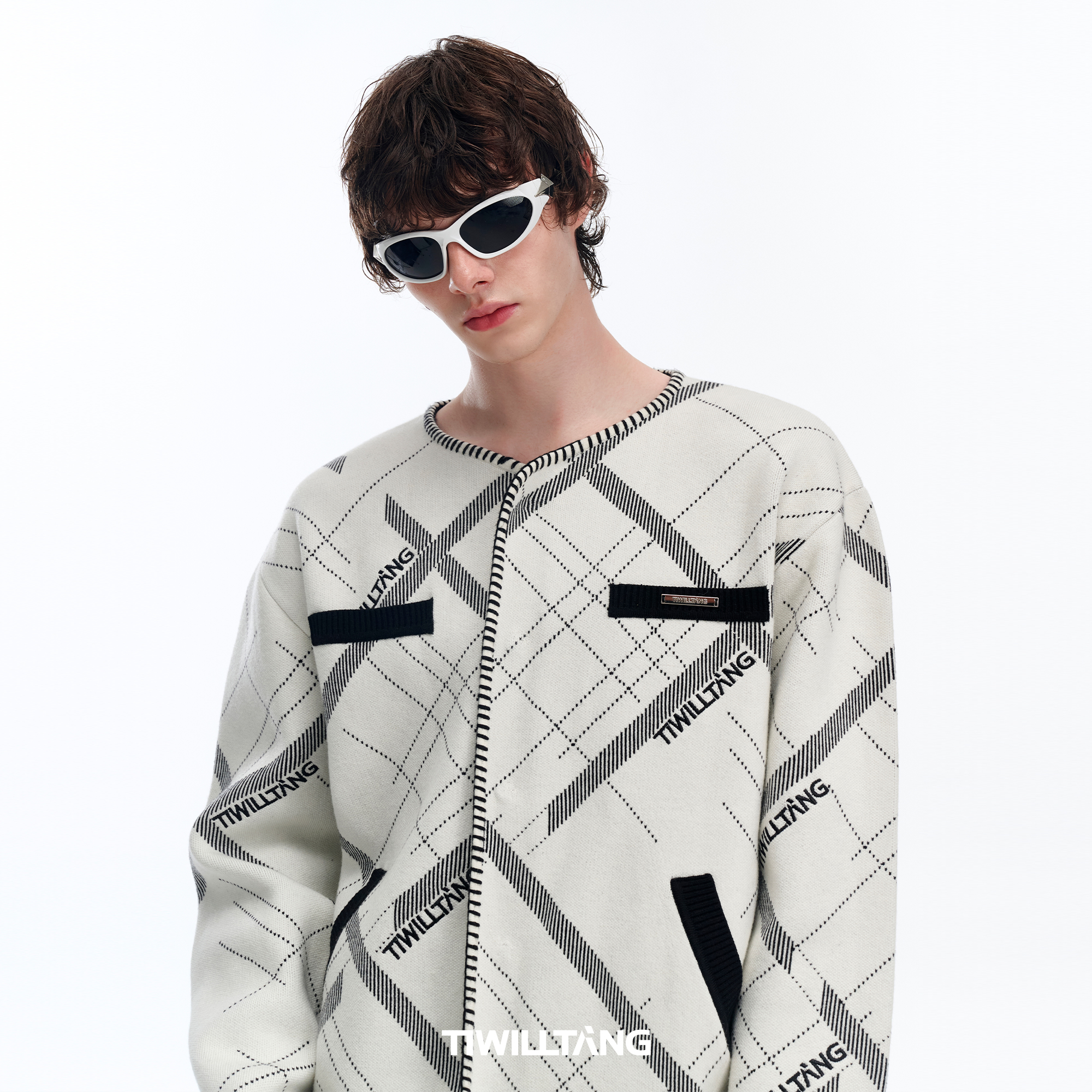 TIWILLTANG启世录“峙炼皙羽”小香风刺绣开衫