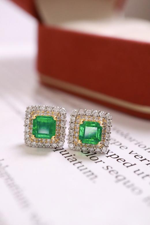 1.13ct 祖母绿耳钉 商品图3