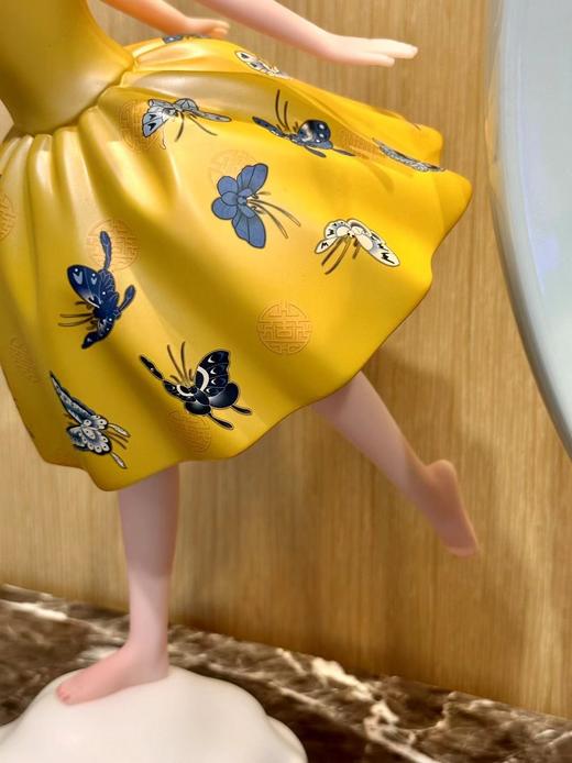 陈子墨 《留连戏蝶》 蝴蝶纹·然女孩 商品图6