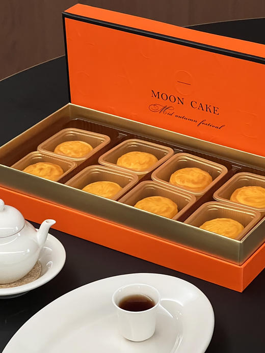网红流心奶黄月饼六粒装 糕点零食流心酥广式中秋月饼传统甜品礼盒 商品图6