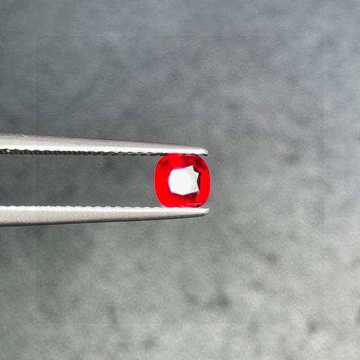 0.72ct 红宝石裸石 商品图5