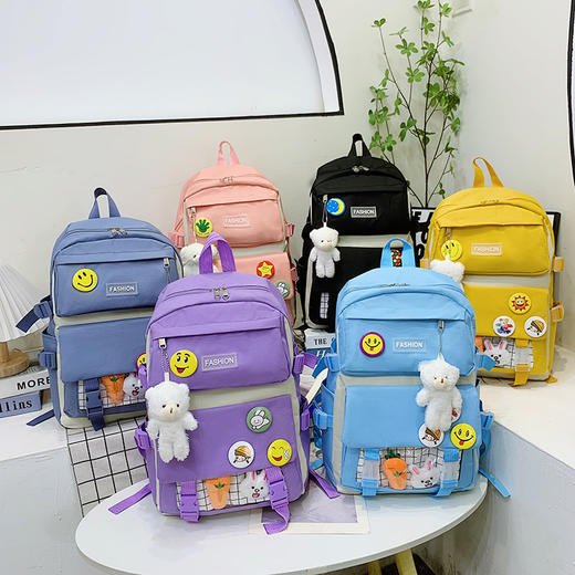 椛道绾媚族书包五件套 赠送小熊挂件*1+胡萝卜挂饰*1+兔子挂饰*1+4个随机徽章 商品图0