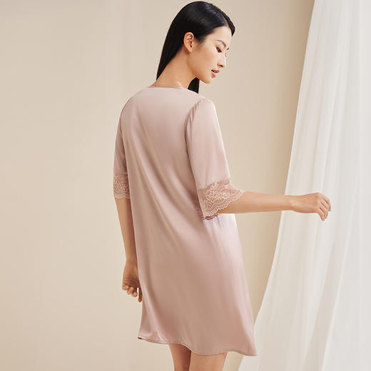 金三塔女真丝蕾丝拼接带杯睡裙新品（限价款）YSFEA314 商品图3