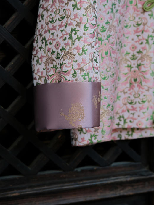 盛唐婧 |中式国风宋锦缠枝花交领外套 商品图4