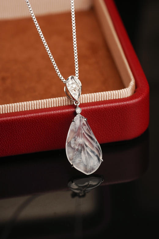 一枚特别值得的翡翠叶子 商品图0