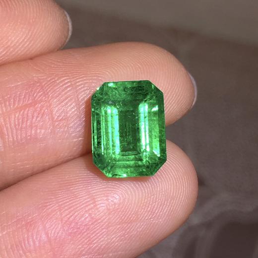 3.39ct 祖母绿裸石 商品图0