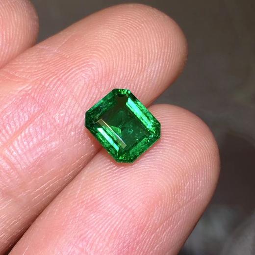 0.93ct 祖母绿裸石 商品图3