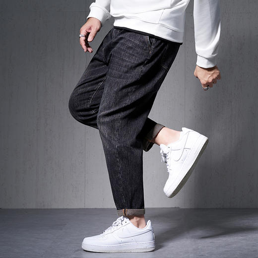 【新款DMH】大依优型大码潮款牛仔裤加肥加大宽松男士胖子300斤显瘦潮流弹力舒适 商品图3