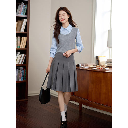 【专属特惠】熙世界假两件针织衫长袖学院风条纹衬衫翻领拼接上衣2025秋新款 商品图4