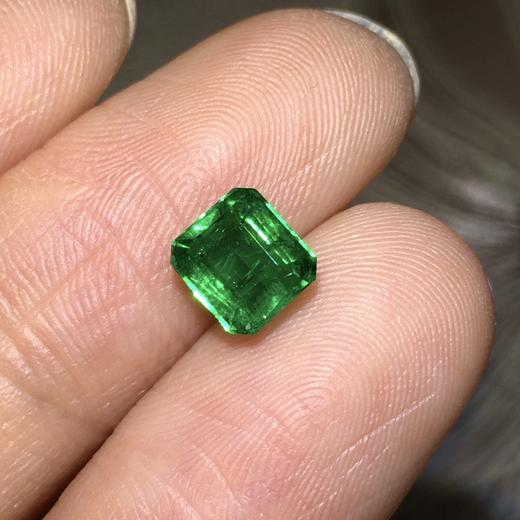 1.09ct 祖母绿裸石 商品图2