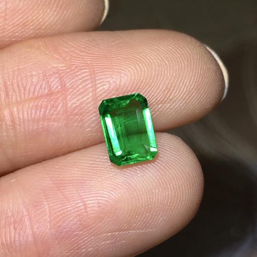0.88ct 祖母绿裸石 商品图1