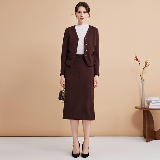 EITIE爱特爱气质优雅高级咖色高腰包臀过膝a字半身裙秋季新款D2406401 商品图1