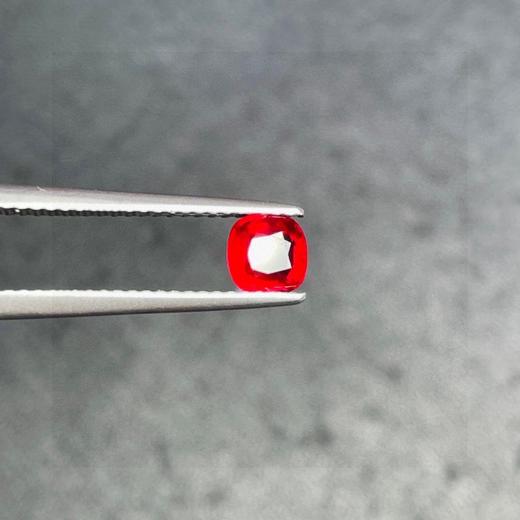 0.72ct 红宝石裸石 商品图6