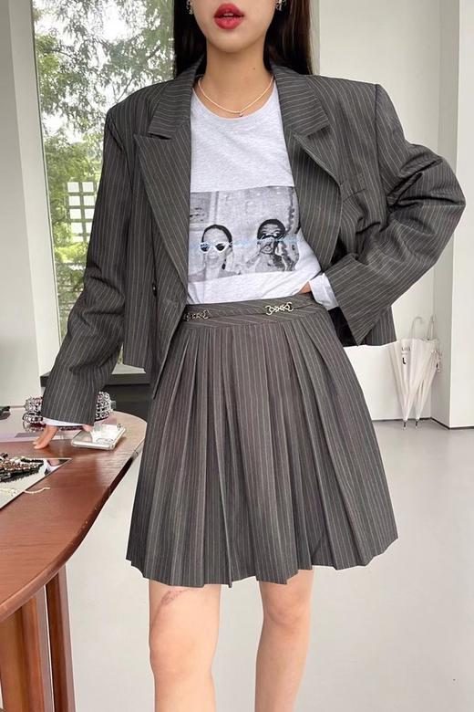 amadella 深灰条纹短款西装百褶裙套装 13811 商品图4