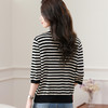 CC-5-6005七分袖条纹针织衫女夏新款2024早秋新款宽松V领中袖洋气减龄上衣 商品缩略图3