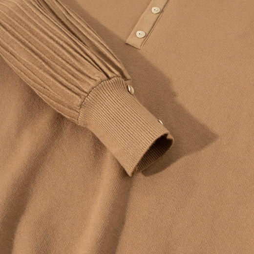 茧墨 法式复古气质灯笼袖半高领毛衣 商品图3