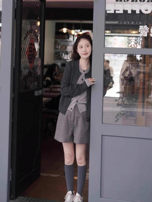 气质灰假两件开衫 商品图4