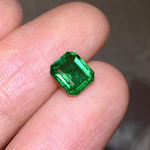 0.93ct 祖母绿裸石 商品图5
