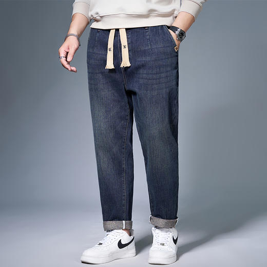 【新款DMH】大依优型大码潮款松紧腰牛仔裤加肥加大宽松男士胖子300斤显瘦潮流弹力舒适 商品图0