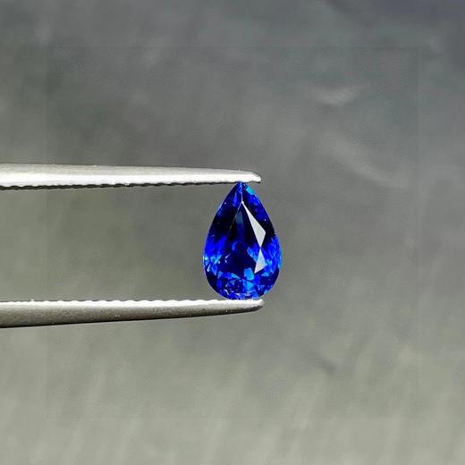 0.94ct 蓝宝石裸石 商品图1