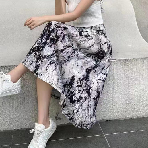 「29.9抢！拼团同款」水墨画裙子女夏季印花中长裙 口袋褶皱A字裙气质通勤半身裙外穿薄 商品图0